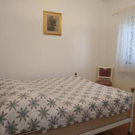Apartments Obelix Pula Bagian luar foto