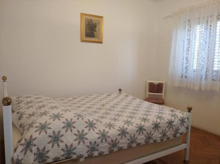 Apartments Obelix Pula Bagian luar foto