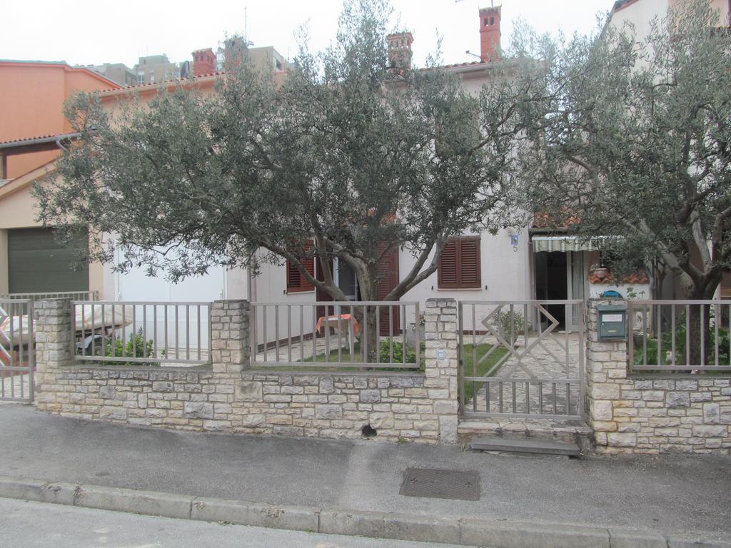 Apartments Obelix Pula Ruang foto