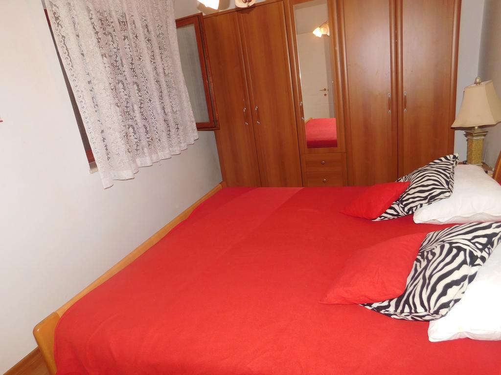 Apartments Obelix Pula Bagian luar foto